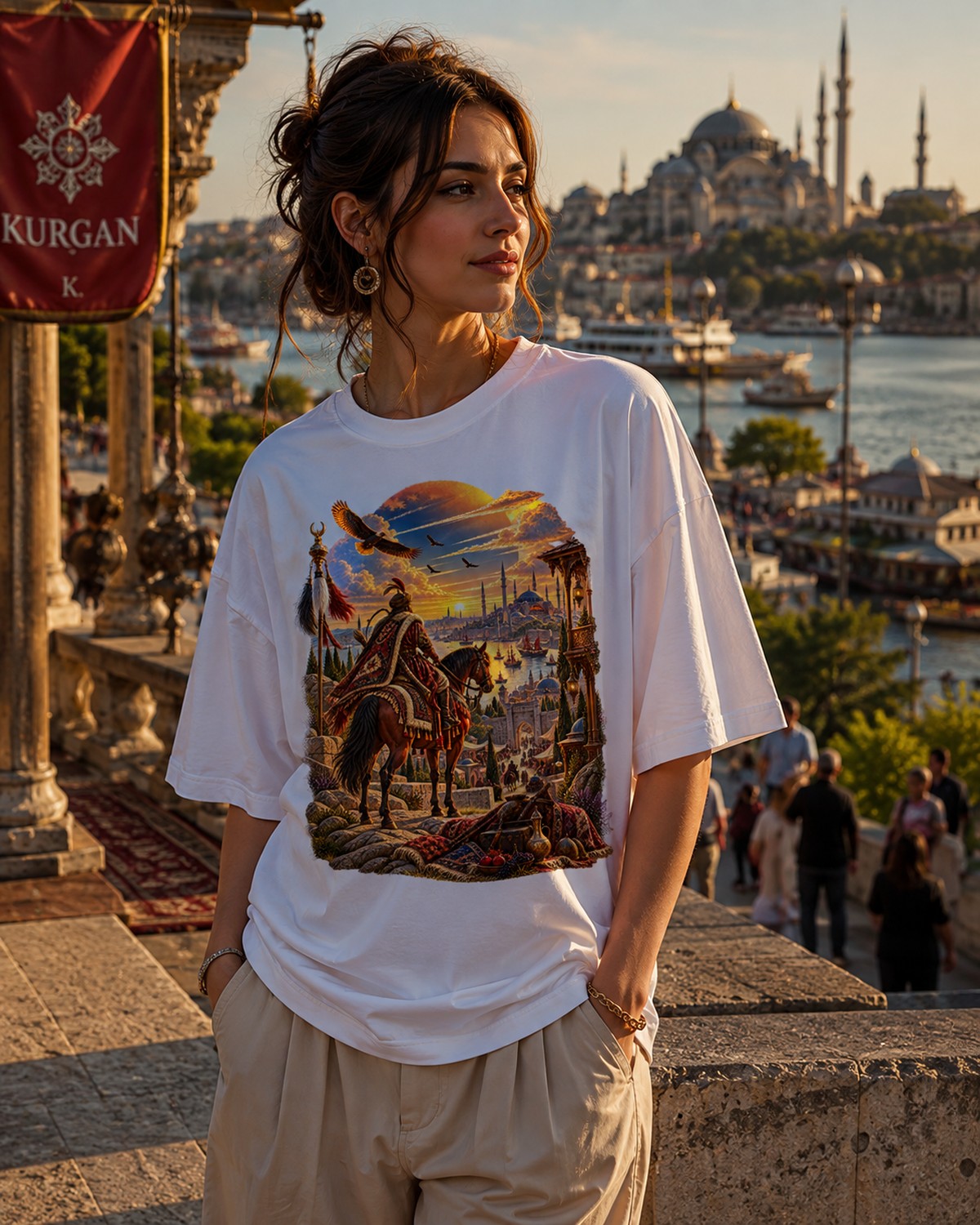 DUVAR tişört giyen kadın model